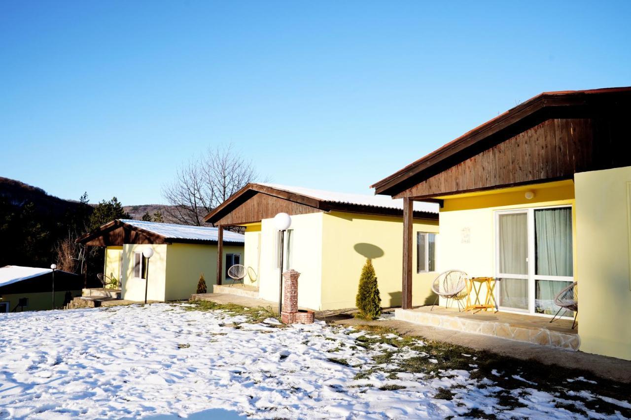 Daskalov Bungalows Chervena Lokva エクステリア 写真