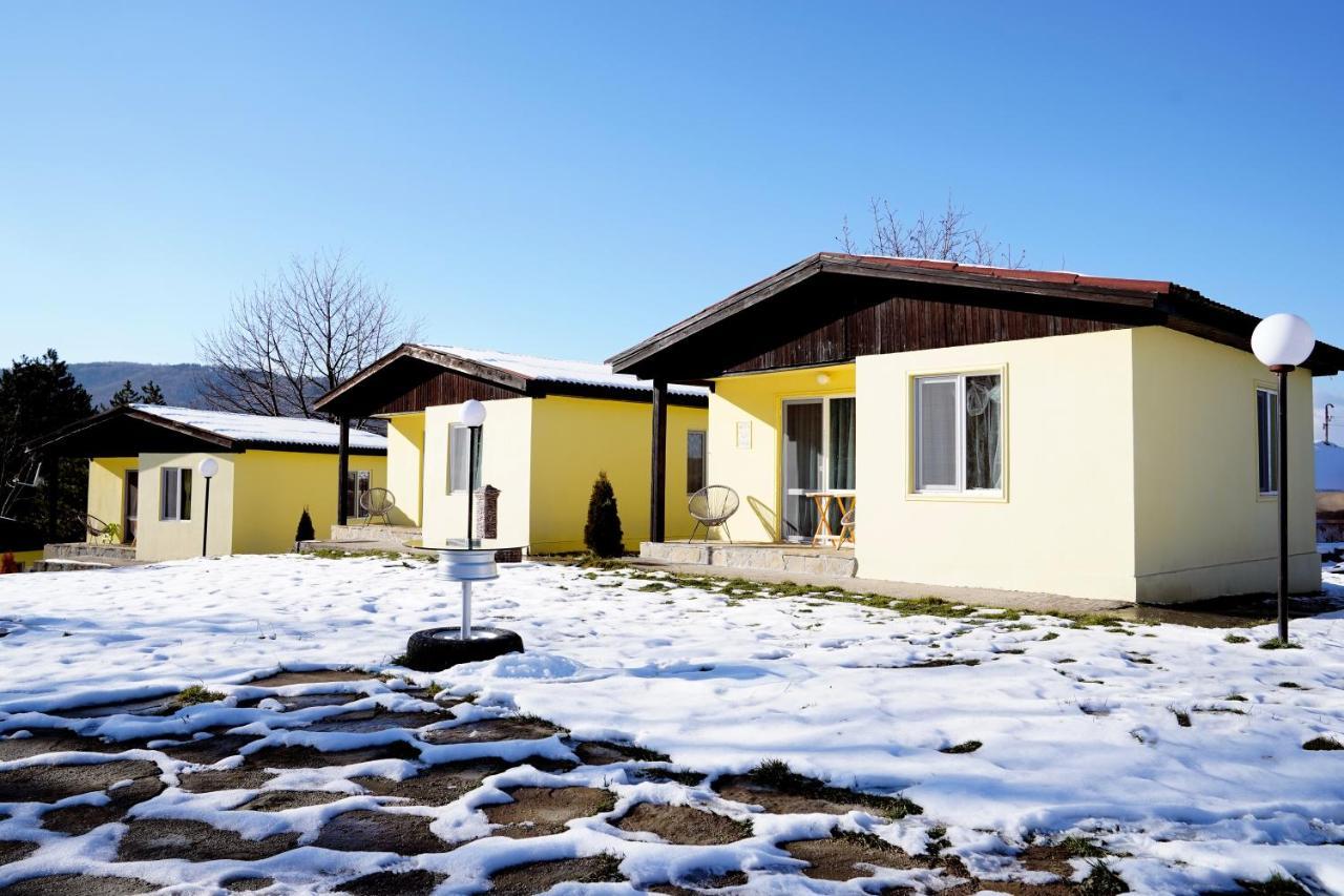 Daskalov Bungalows Chervena Lokva エクステリア 写真