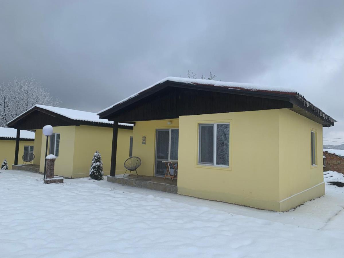 Daskalov Bungalows Chervena Lokva エクステリア 写真