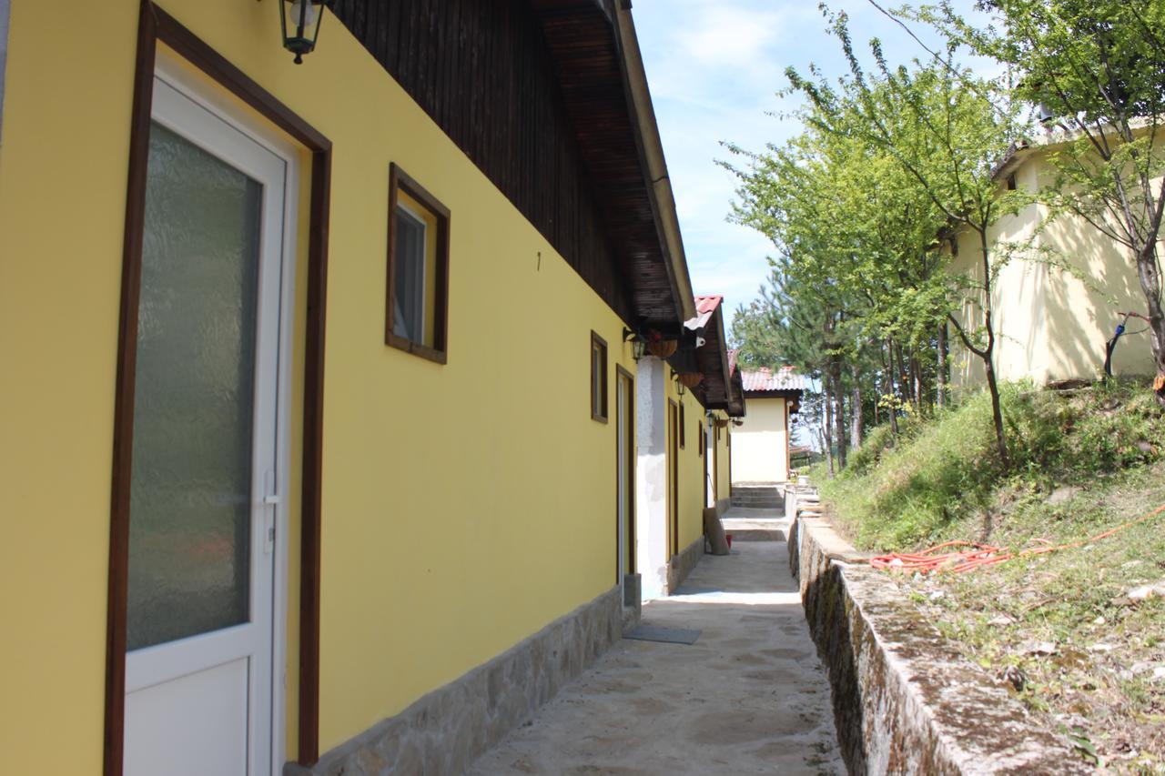 Daskalov Bungalows Chervena Lokva エクステリア 写真