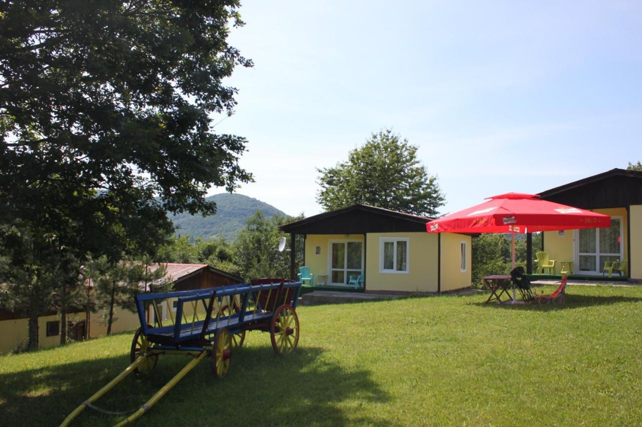 Daskalov Bungalows Chervena Lokva エクステリア 写真
