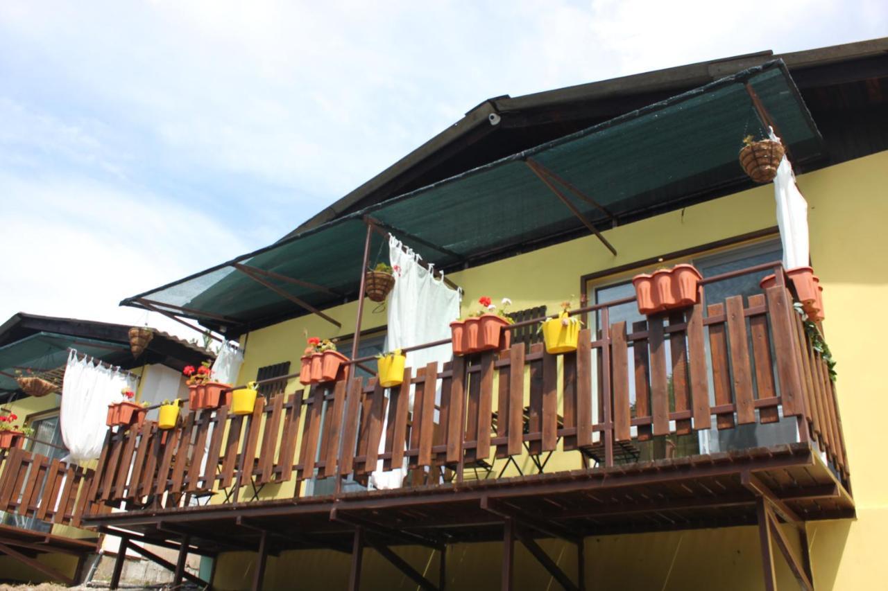 Daskalov Bungalows Chervena Lokva エクステリア 写真
